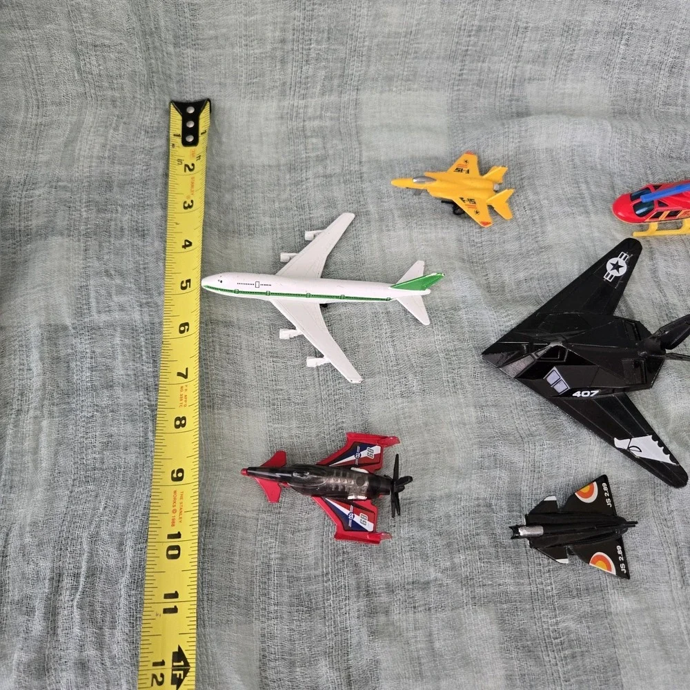 Lot of Mixed Die cast‎  Metal and Plastic Toy Aircraft Airplane Helicopter